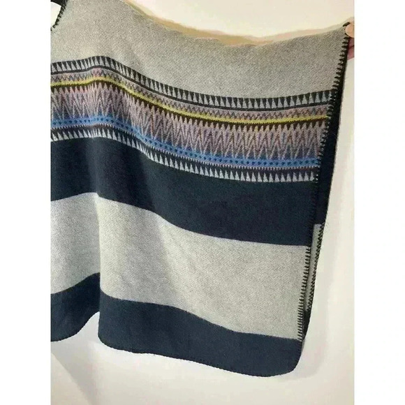 Modena Cape Faux Cashmere Striped Shawl Warm Scarf Wrap Oversize Green & Gray - Picture 5 of 6